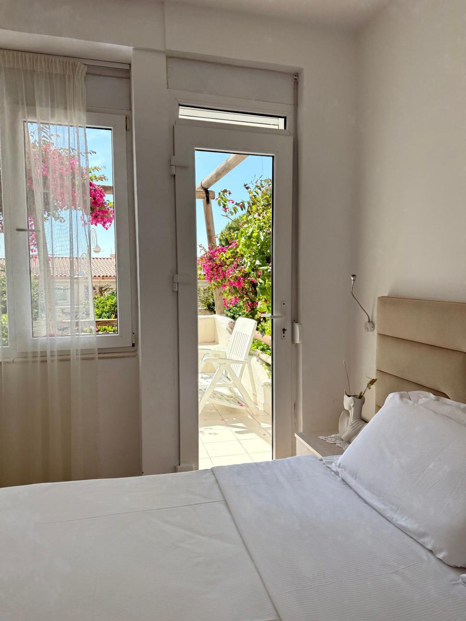 Bellavista Apartments Bougainville Bay ซารานเดอ ภายนอก รูปภาพ