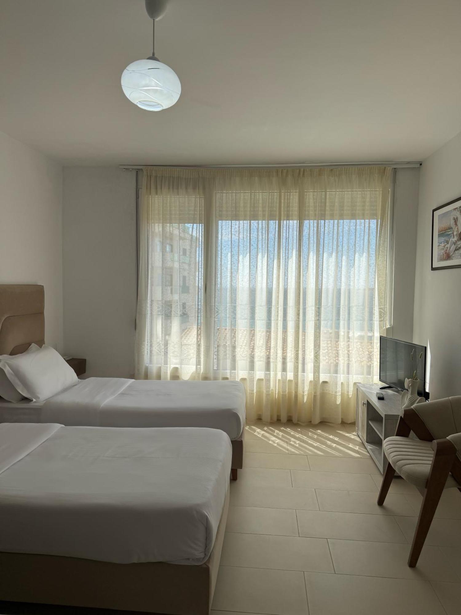 Bellavista Apartments Bougainville Bay ซารานเดอ ภายนอก รูปภาพ